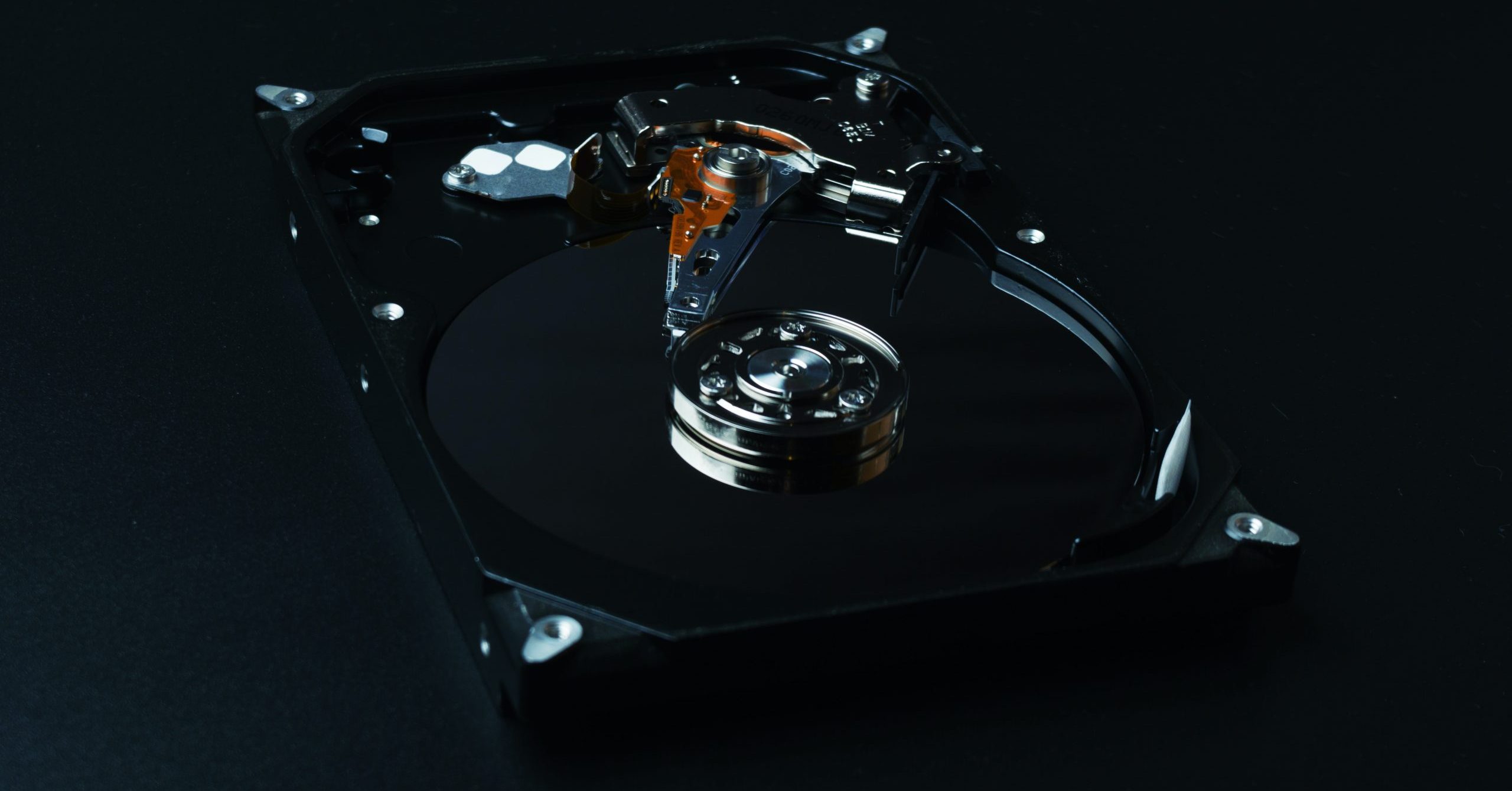 Untwist, Inc.: Using Bare Internal Hard Drives for Data Archiving
