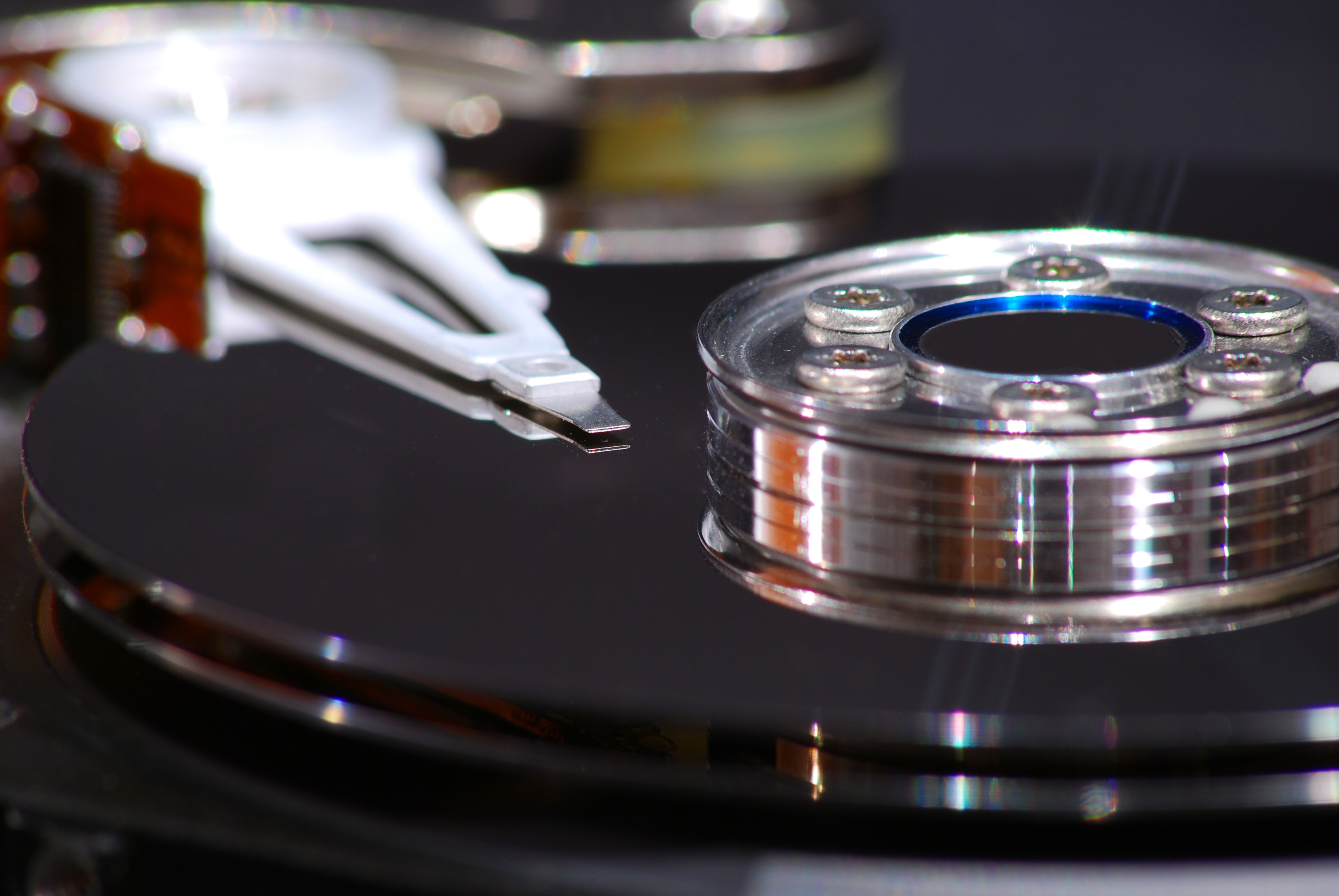 White Room: HDD vs. SSD Data Recovery - DriveSavers