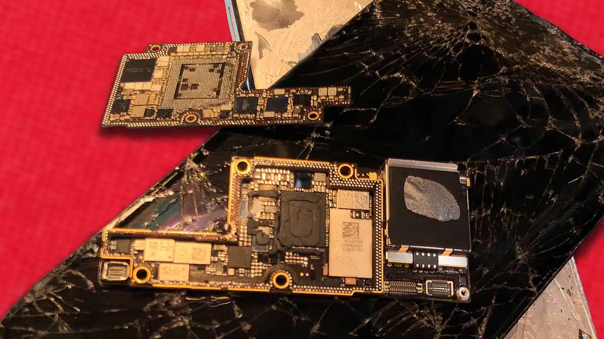 smashed broken iPhone X repair